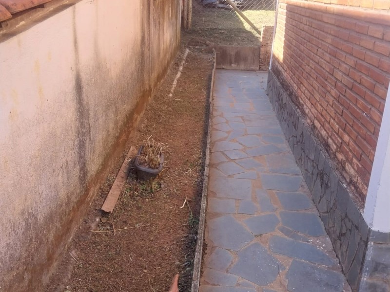 Casa  2 quartos na Cabeceiras  em Nova Lima cód. 0012