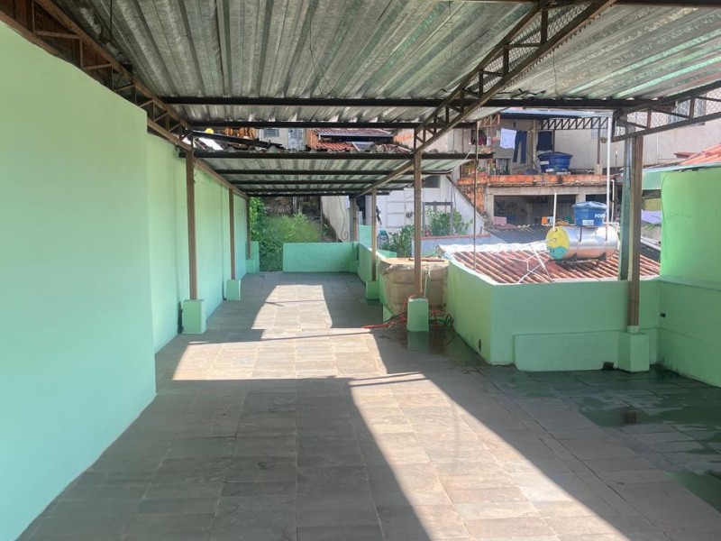 CASA À VENDA COM 3 QUARTOS BAIRRO RETIRO NOVA LIMA  COD 0060