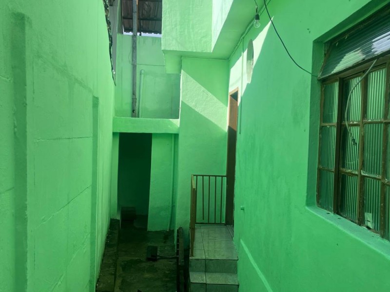 CASA À VENDA COM 3 QUARTOS BAIRRO RETIRO NOVA LIMA  COD 0060