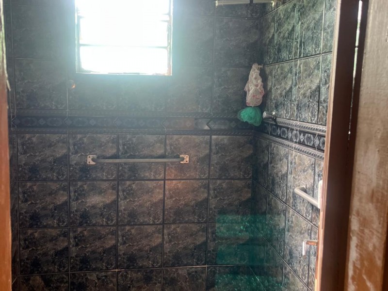 CASA À VENDA COM 3 QUARTOS BAIRRO RETIRO NOVA LIMA  COD 0060