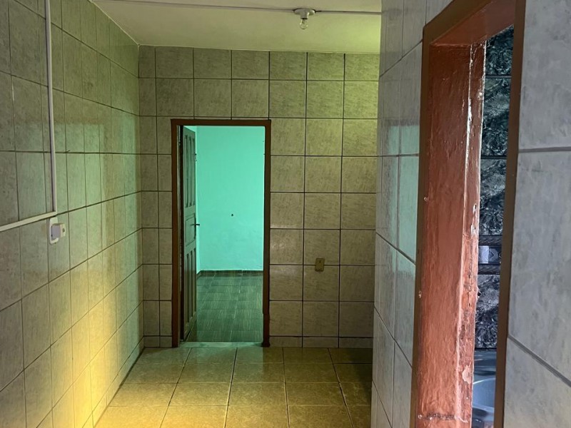 CASA À VENDA COM 3 QUARTOS BAIRRO RETIRO NOVA LIMA  COD 0060